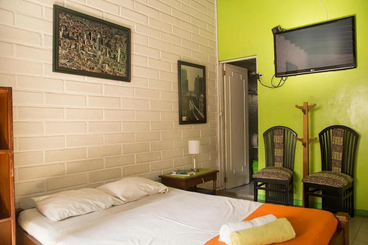 Spring City Hostel Medellín 0*,  Colombia